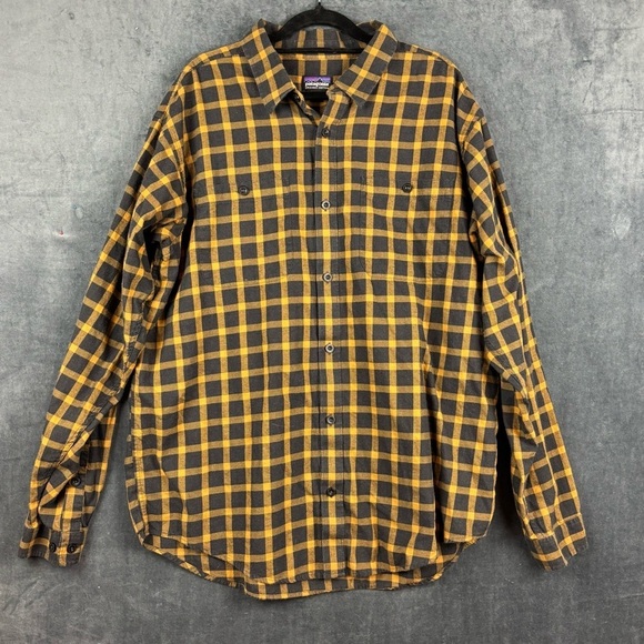 Patagonia Other - Patagonia Men’s Long Sleeve Pima Cotton Worn Wear plaid shirt